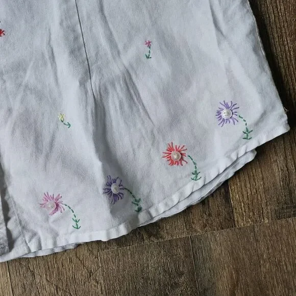 Vintage Talbots White Linen Blend Floral Embroidered Button Up Shirt. 3/4 Sleeve - Picture 4 of 10